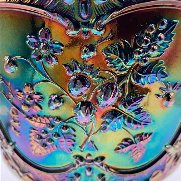 Vintage Fenton Carnival Glass Wild Strawberry Candy Compote With Lid - Picture 6 of 11